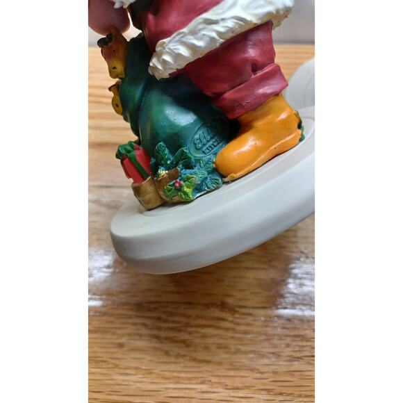 Ellie’s Kitchen Christmas Cookie Press 4 pc Santas Of The World W/ Certificates - Picture 9 of 16